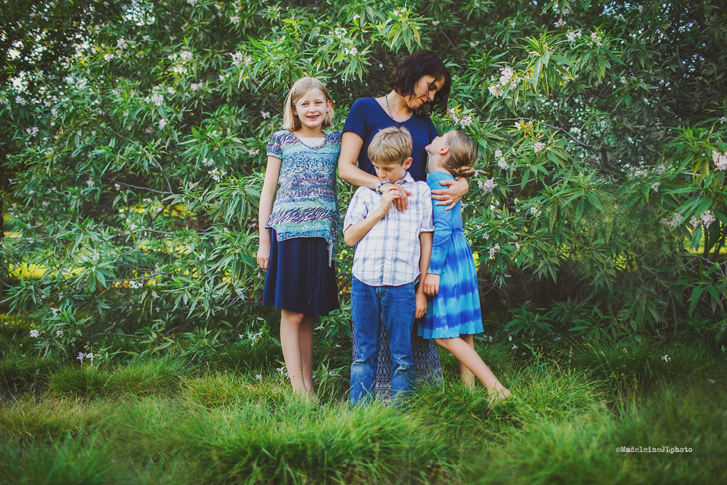 Orange County family and childrens photographer Madeleine JL Photography | Serving orange county, los angeles and san diego with maternity, newborn and family photography